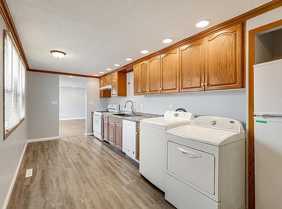 5th image of 217 Ensenada Dr
