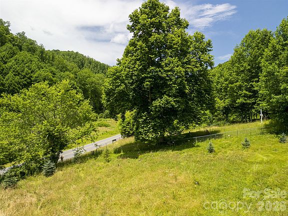 2nd image of 168 Smith Creek Rd