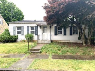 316 Commerce St, Waynesboro, PA 17268