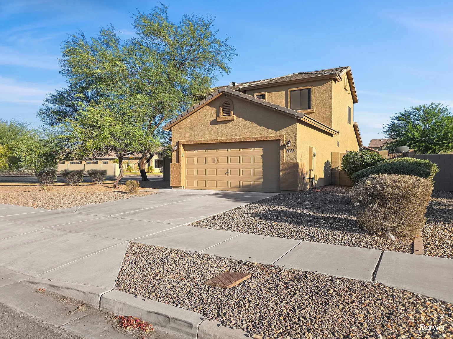 4 bed, 2.5 bath, 1820 sqft, $2,515 — Photo 1