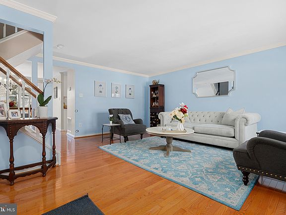 4th image of 6637 Rockleigh Way