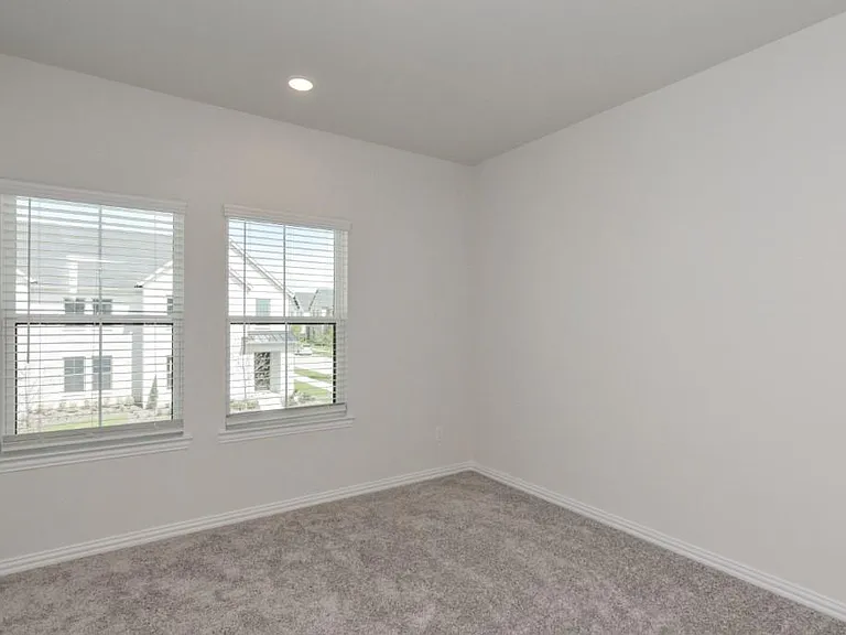 2805 Jacaranda Dr — Photo 17