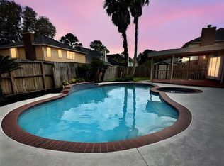 1805 San Jose St, Friendswood, TX 77546