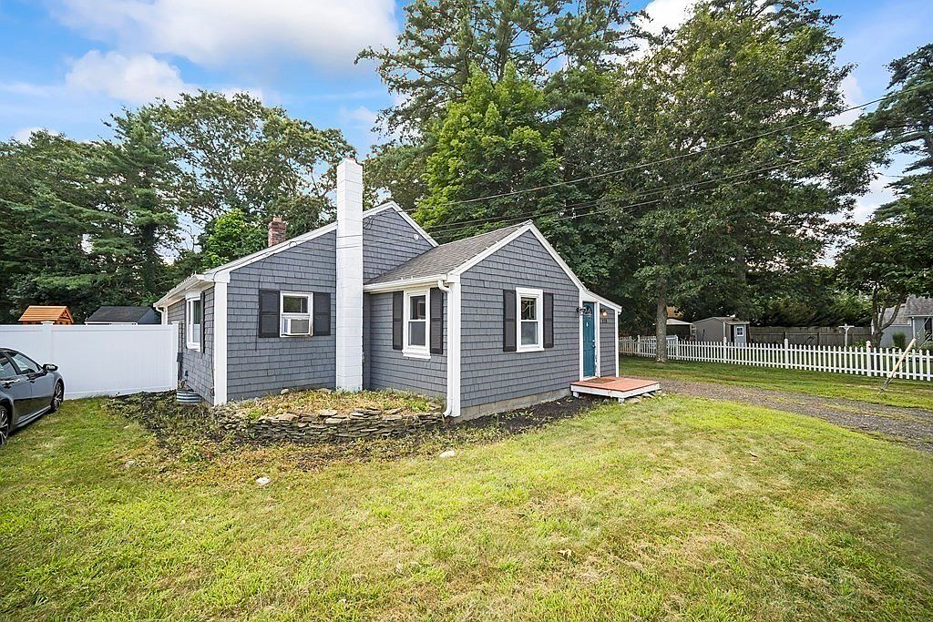175 Wood St, Middleboro, MA 02346 MLS 73148517 Zillow