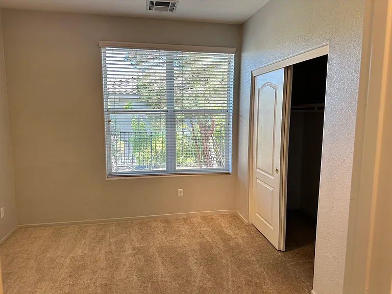 8819 Ashley Park Ave — Photo 8