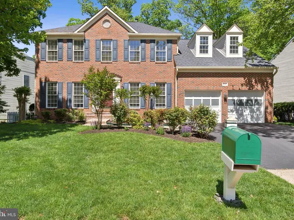 8150 Cancun Ct, Gainesville, VA 20155