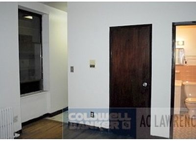 3rd image of 150 W 47th St Ph C