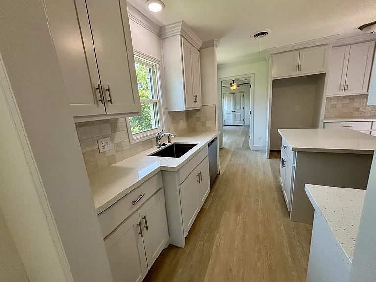 3206 S Tyler St — Photo 3