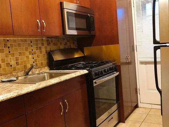 3rd image of 6213 Eliot Ave Floor 1