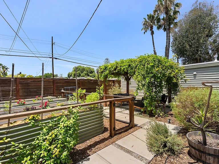 2771 Marathon Dr — Photo 10