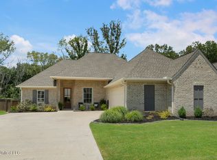 168 Shore View Dr, Madison, MS 39110