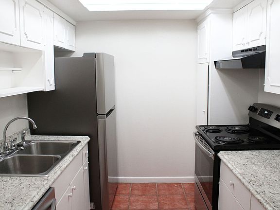 2nd image of 8401 N New Braunfels Ave APT 109A