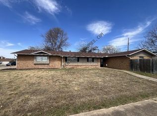 7812 S Country Club Dr, Oklahoma City, OK 73159