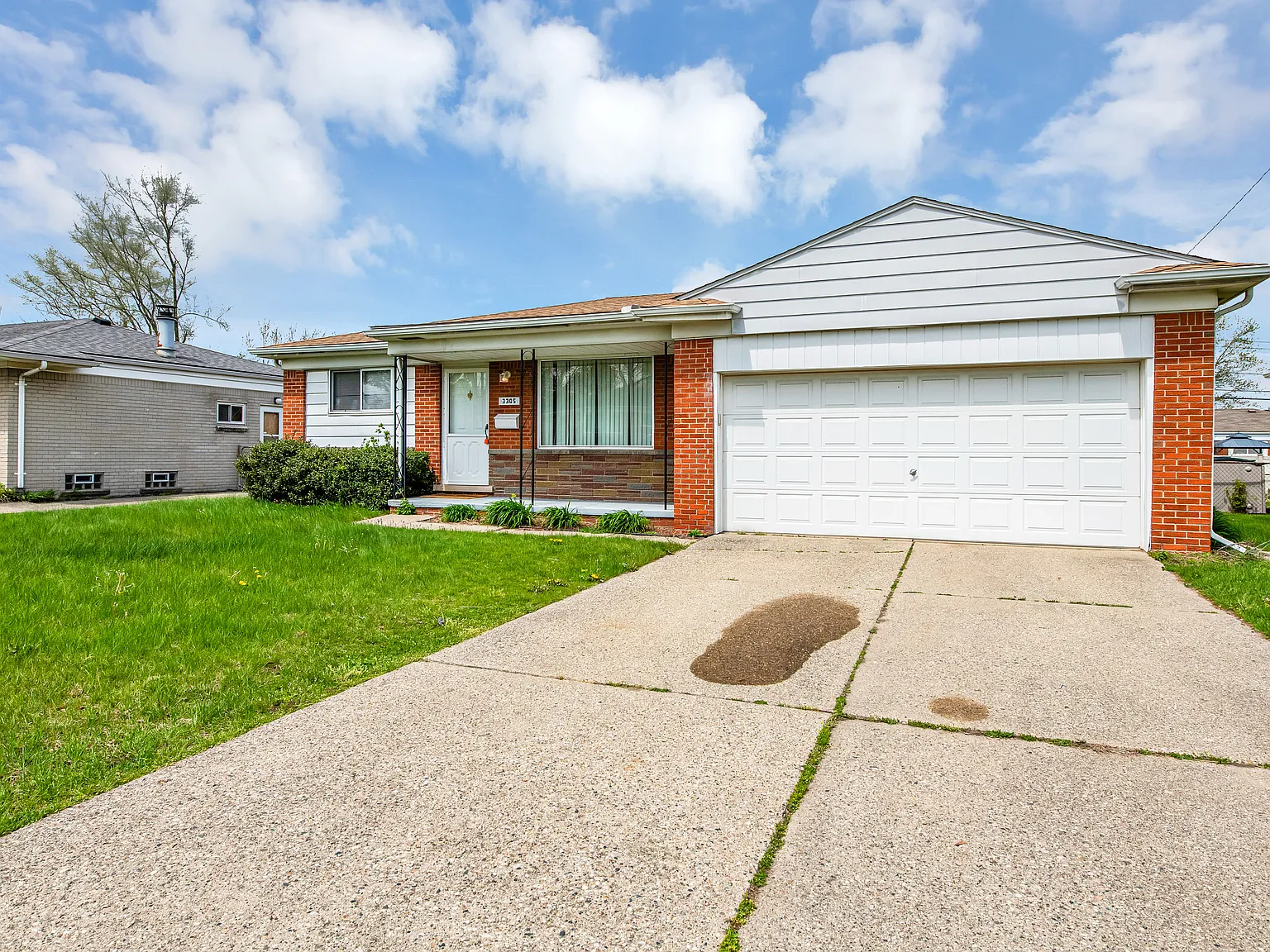 3 bed, 1.5 bath, 1128 sqft, $1,950 — Photo 1