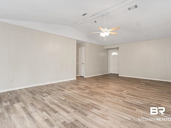 3rd image of 5913 Spanish Moss Ct