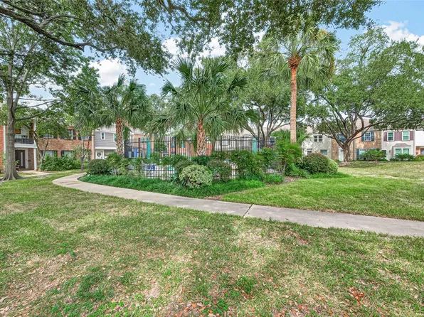 14561 Still Meadow Dr, Houston, TX 77079