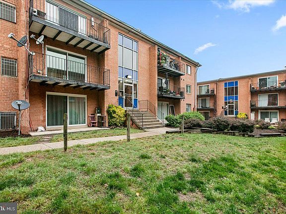 3rd image of 3408 25th St S APT 8