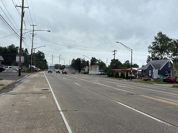 4th image of 612 New Rodgers Rd