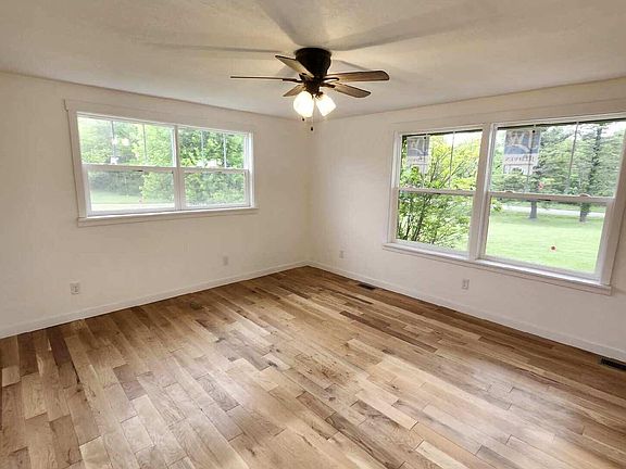 4th image of 10613 Township Road 107