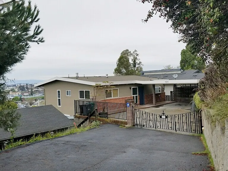 14615 Saturn Dr #B — Photo 12