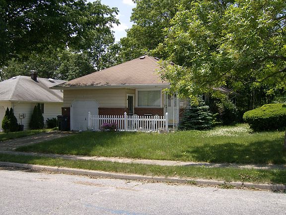 3rd image of 1617 Mount Everest Ln