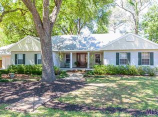 8355 Barnett Dr, Baton Rouge, LA 70809