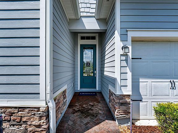 3rd image of 75733 LILY POND Court