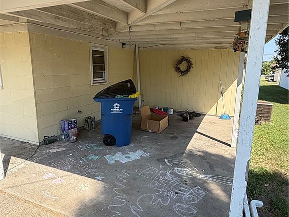 3rd image of 505 W Missouri St