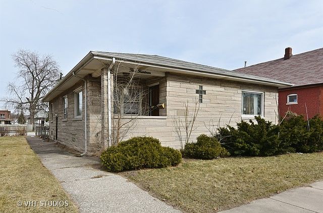 1st image of 516 Sibley Blvd