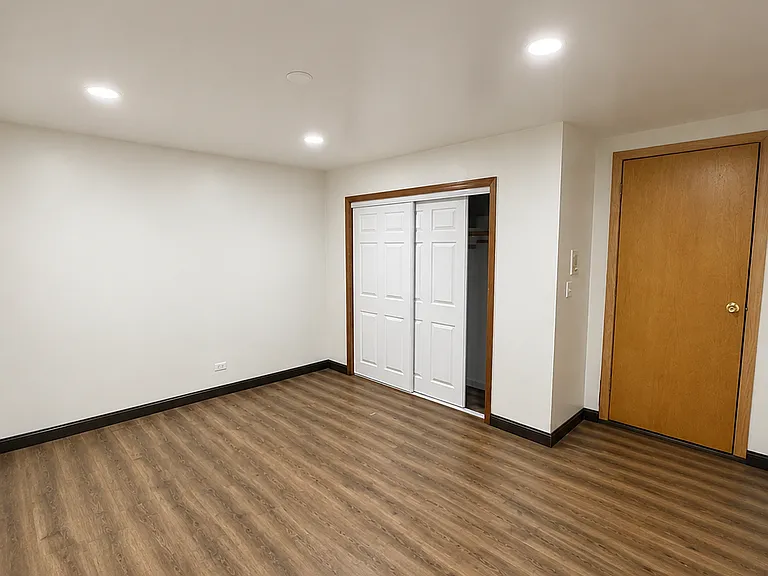 4N255 Route 83 — Photo 16