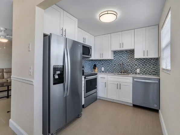 224 Fanshaw F, Boca Raton, FL 33434