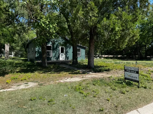 318 S Monroe St, Smith Center, KS 66967