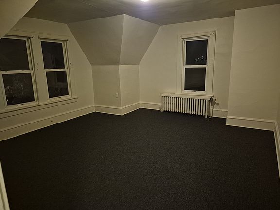 3rd image of 1901 N Washington Ave