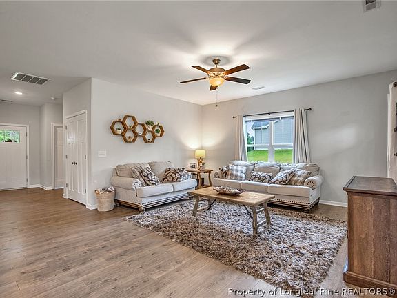 5th image of 675 Ponderosa Trl