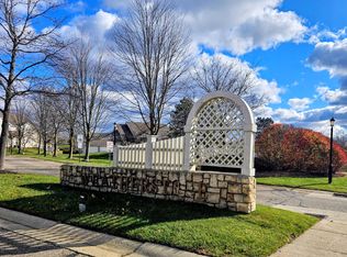 1573 Oakfield Dr, Ann Arbor, MI 48108