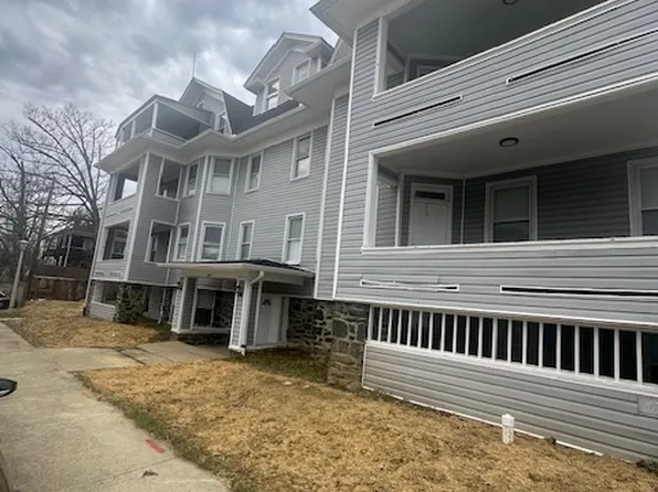 2700 Roslyn Ave #5, Baltimore, MD 21216