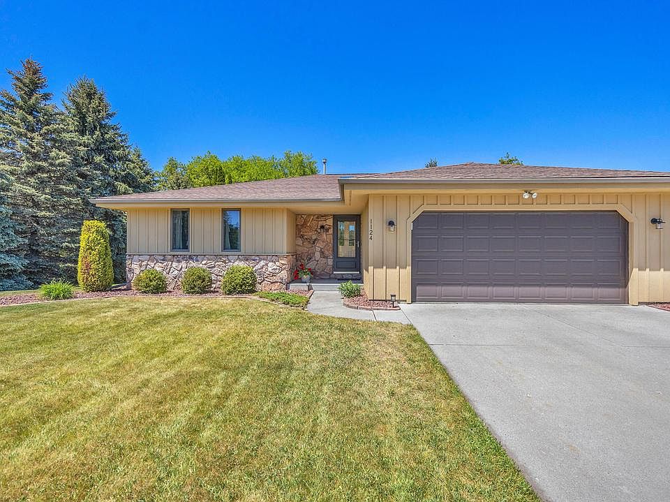 1st image of 1124 Sommer DRIVE