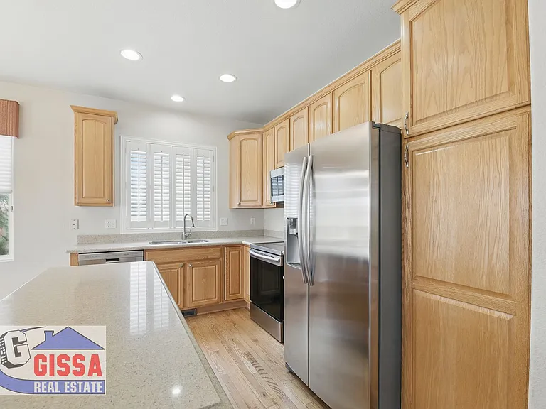 5532 Mountain Garland Dr — Photo 17