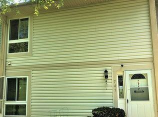747 Cordell Way, Herndon, VA 20170