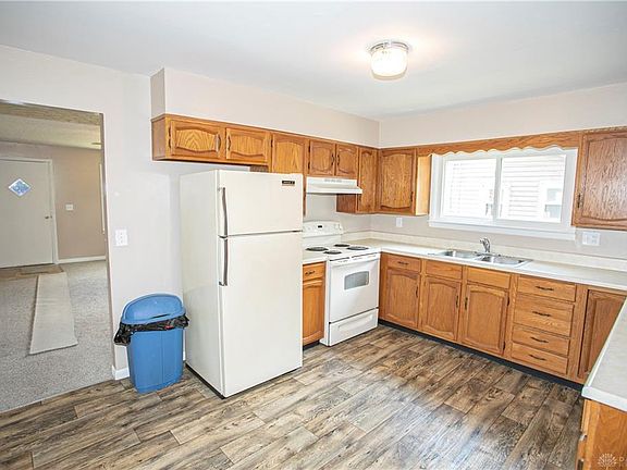 5th image of 2741 Cadillac St