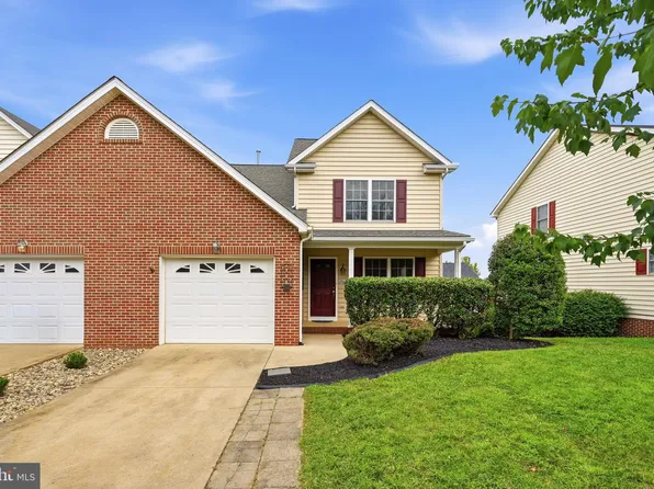 2068 Stoneleigh Dr, Winchester, VA 22601