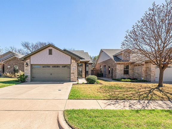 2nd image of 2214 Cobblestone Ct