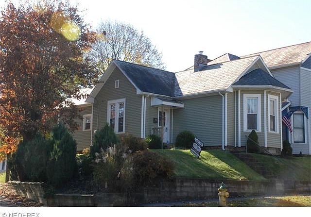 1st image of 480 Forest Ave