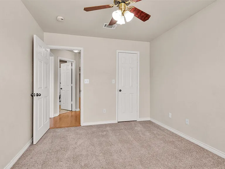 115 Bolero Way — Photo 15