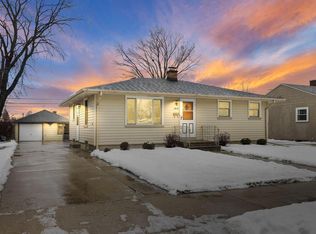 1819 24th St, Kenosha, WI 53140