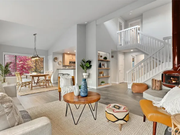 3413 161st Place SE #58, Bellevue, WA 98008