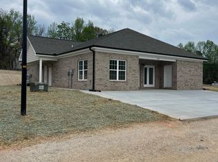 130 Avery Ln #A, Lexington, NC 27292