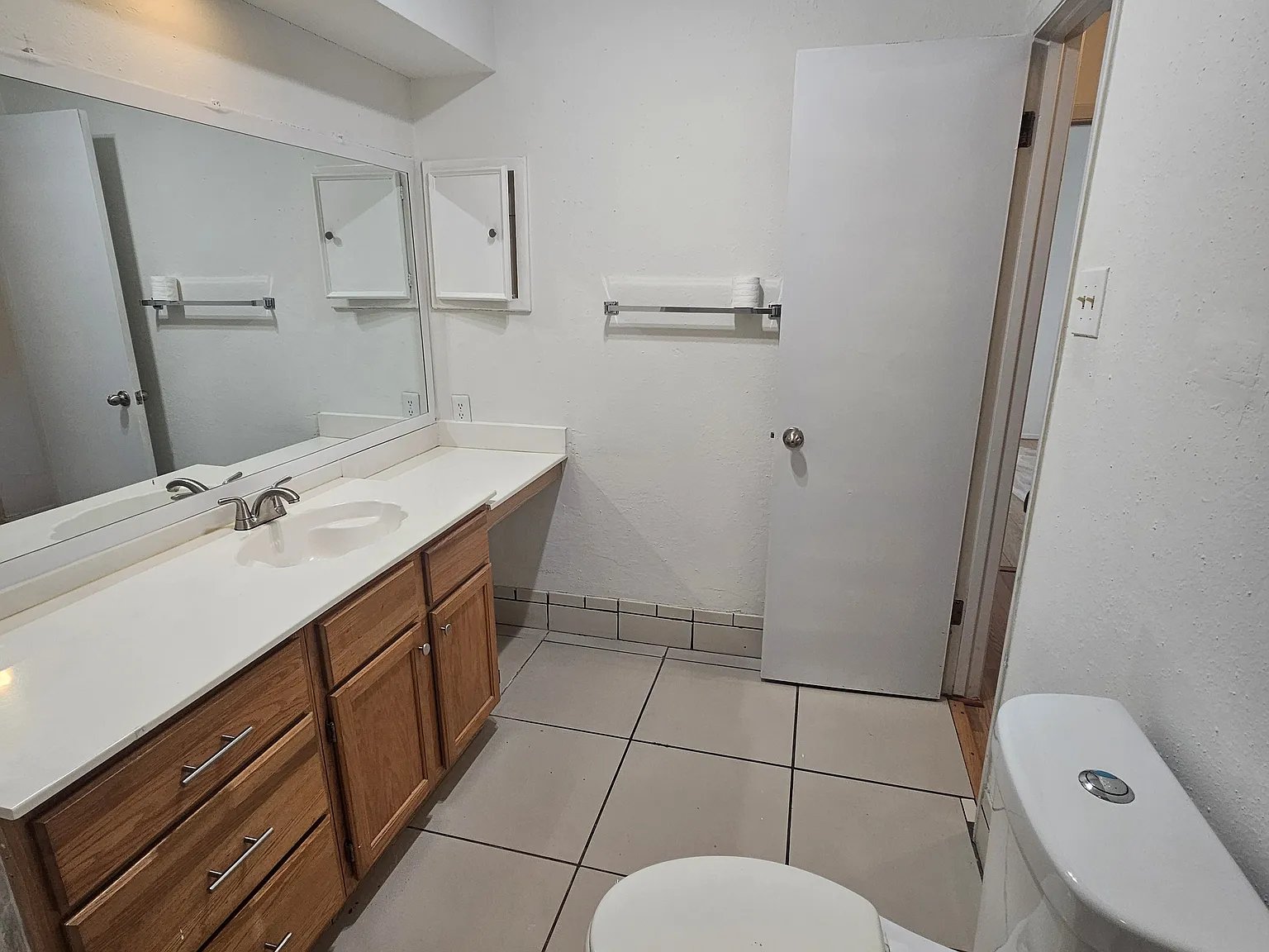 3 bed, 1735 sqft, $2,499 — Photo 2
