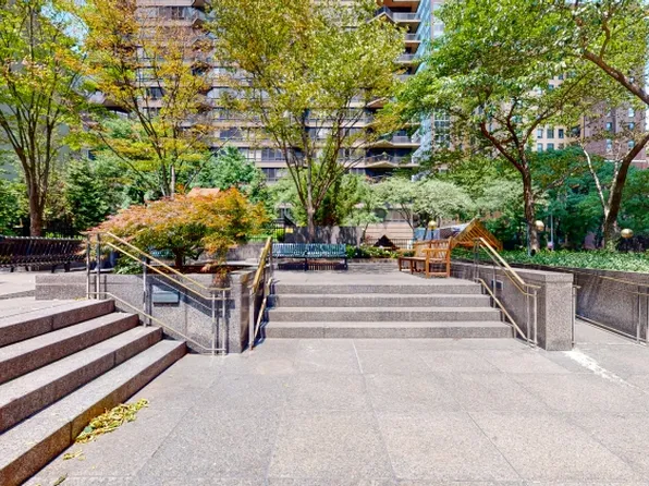 845 United Nations Plaza image 24 of 26