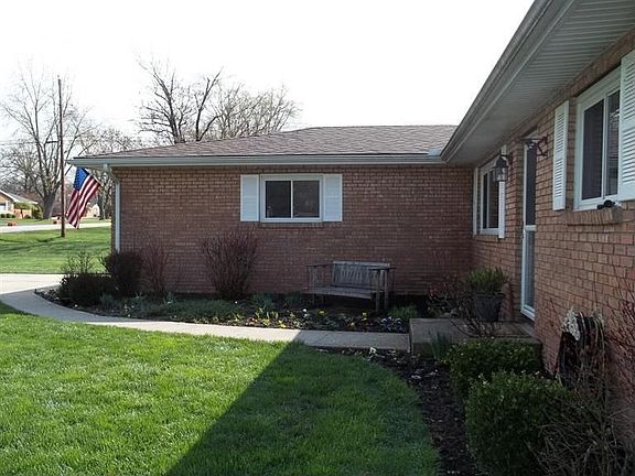 4th image of 4555 Ross Ave